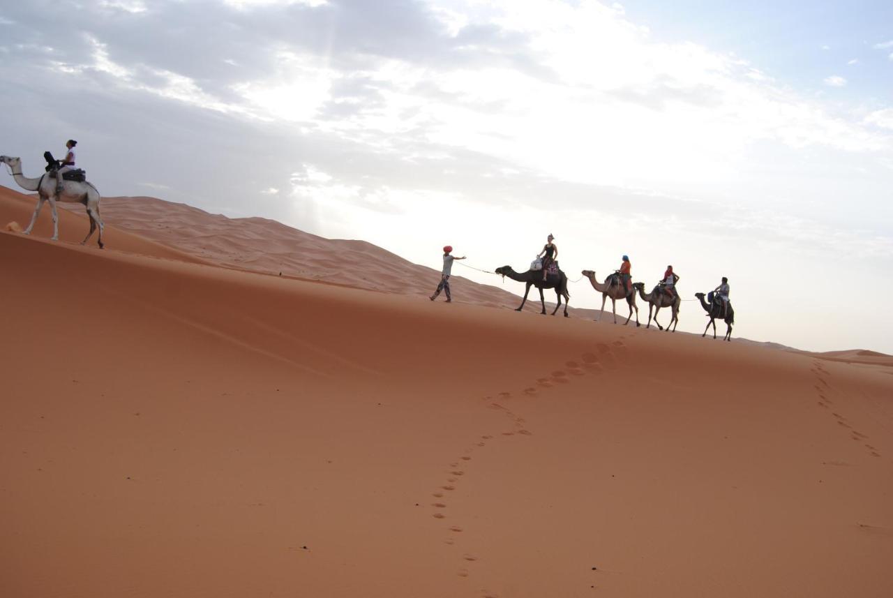 Desert Camel Trekking Camp Merzouga Bagian luar foto